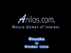 Anilos incomprehensible milf Anuska spreads make an issue of shrubs pussy